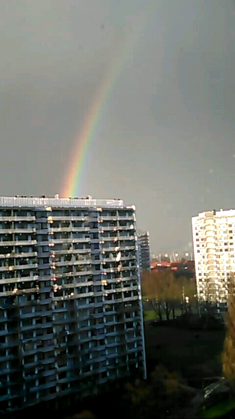 RegenboogLinkeroever.jpg