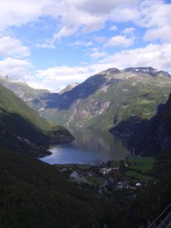 Geirangerfjord Noorwegen.jpg